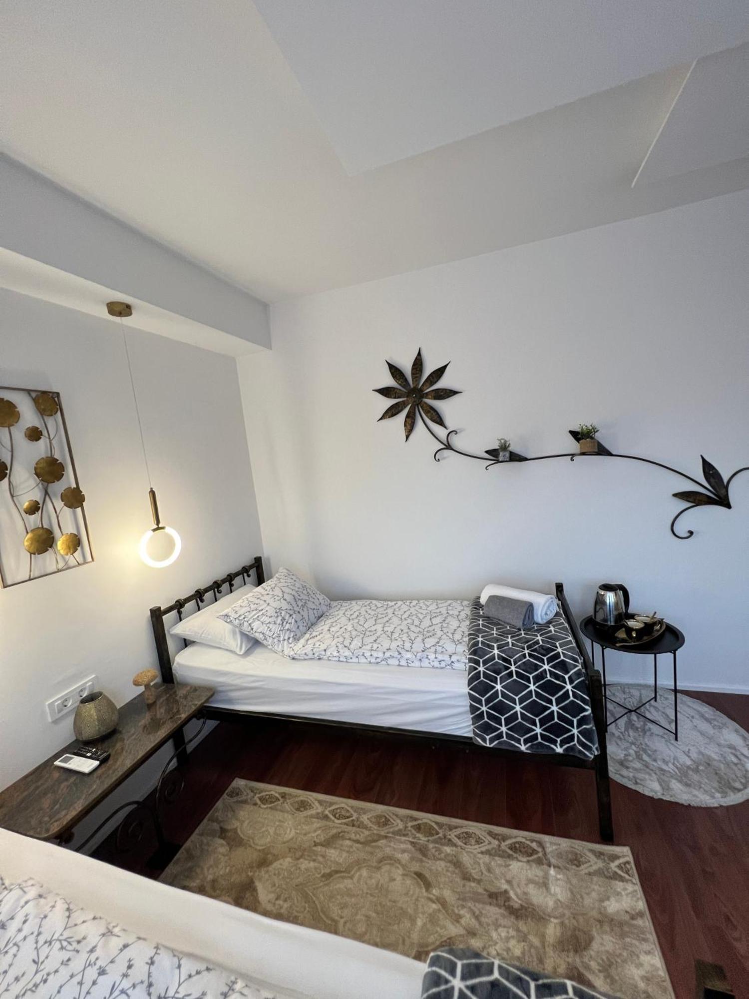 Prenociste-Sobe-Rooms-Aman Bihac Exterior photo