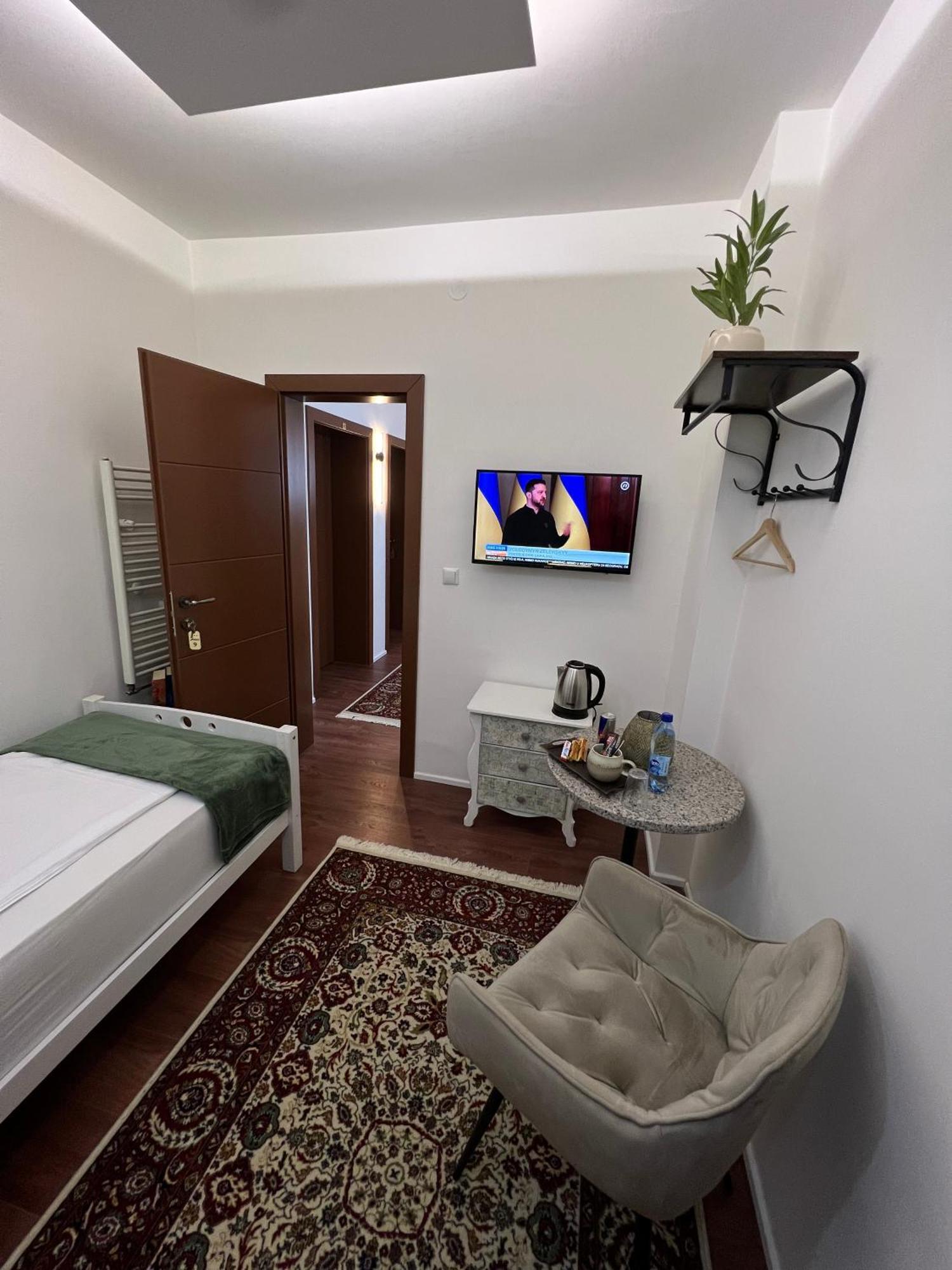 Prenociste-Sobe-Rooms-Aman Bihac Exterior photo